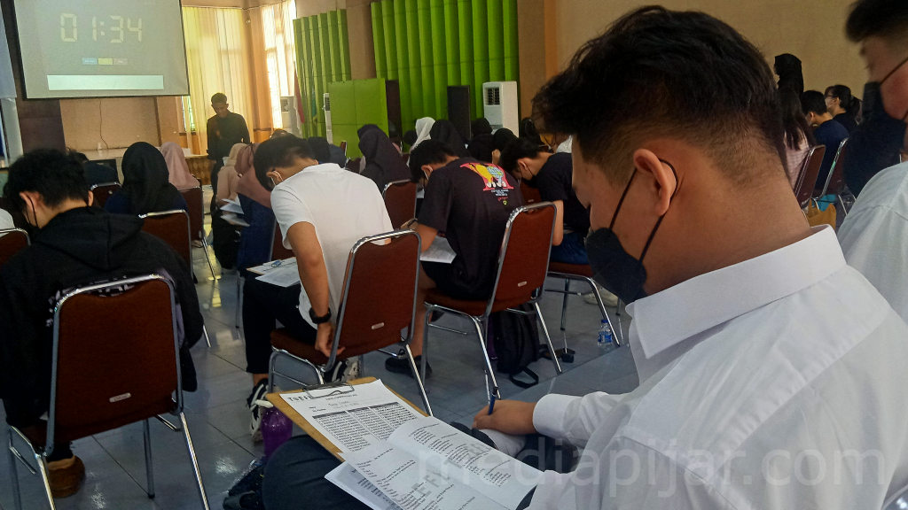 TOEFL Competition-mediapijar.com