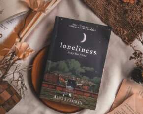 Belajar Untuk Berteman dengan Sepi Lewat Buku Loneliness is My Best Friend - www.mediapijar.com
