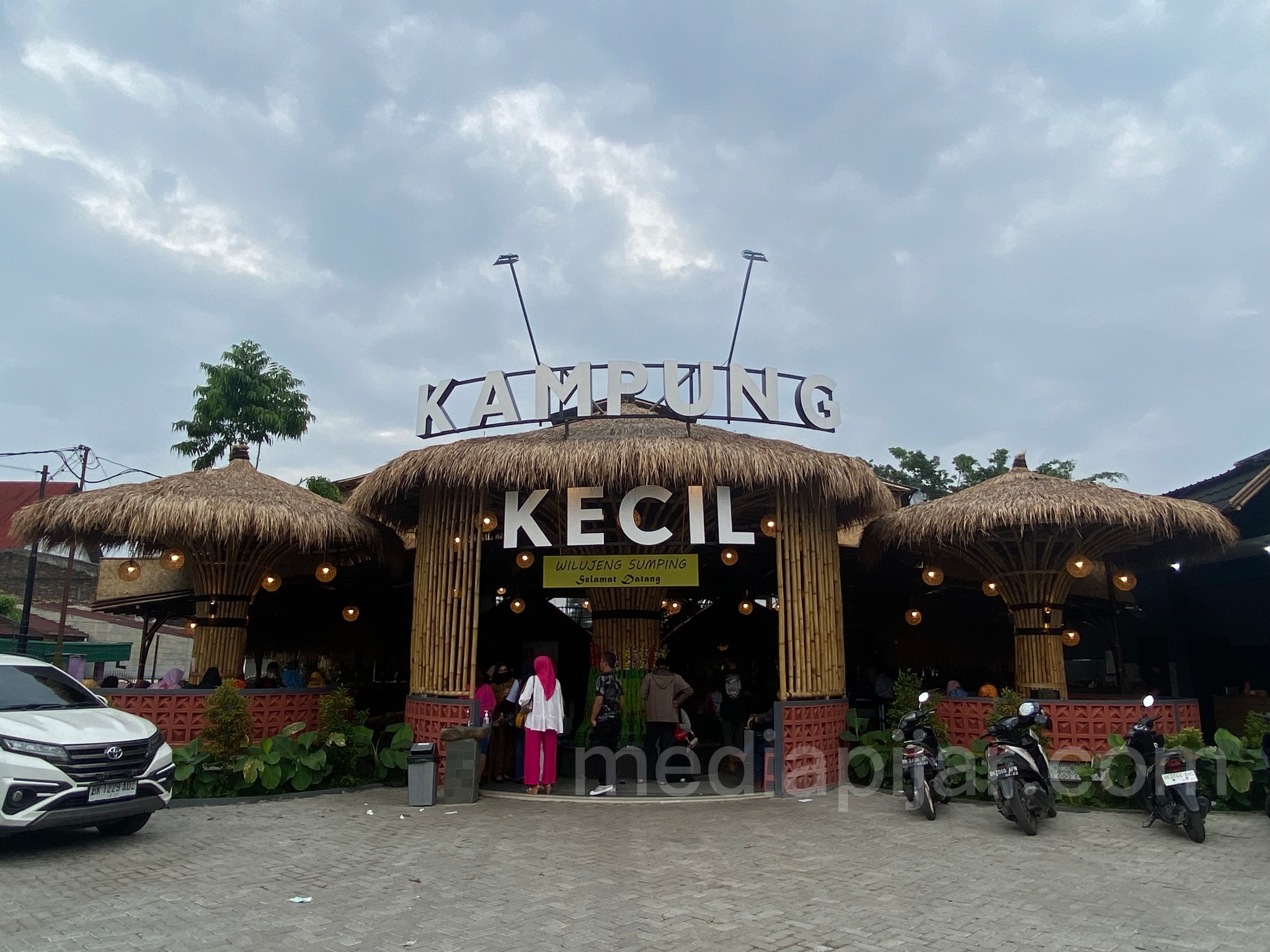 Kampung Kecil, Restoran dengan Konsep Perkampungan - www.mediapijar.com