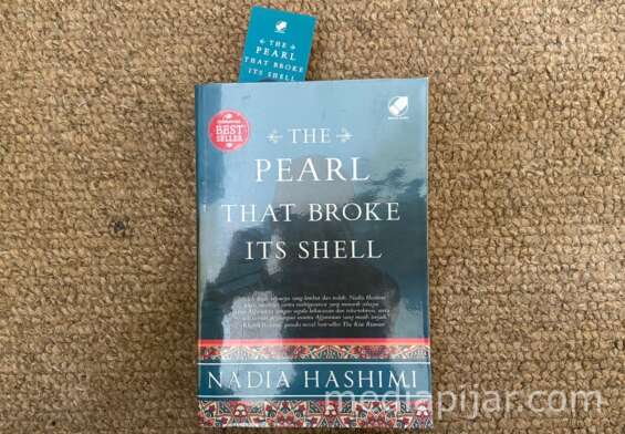 Menilik Budaya Patriarki di Afghanistan Lewat Buku The Pearl That Broke Its Shell - www.mediapijar.com