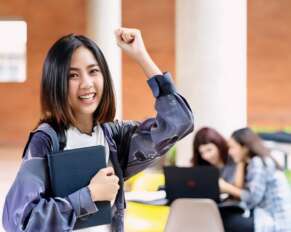 Mahasiswa Kupu-kupu, Akankah Selalu Menjadi Hal yang Buruk? - www.mediapijar.com
