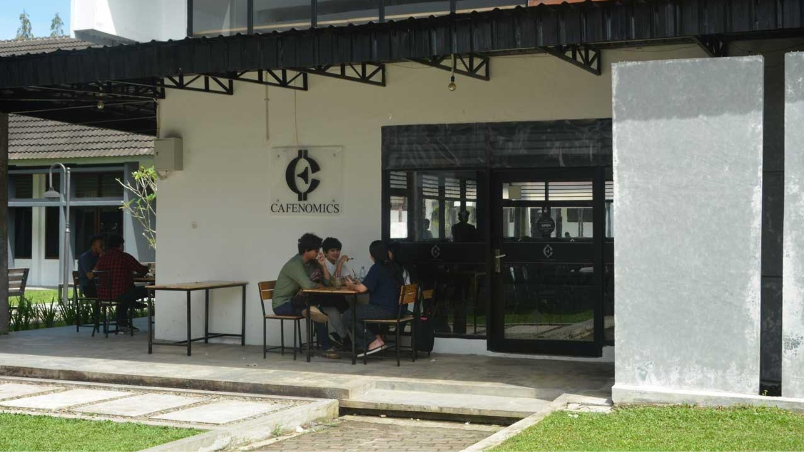 Tinggal Kenangan, Ternyata Ini Alasan Cafenomics Tutup Tiba-Tiba - www.mediapijar.com