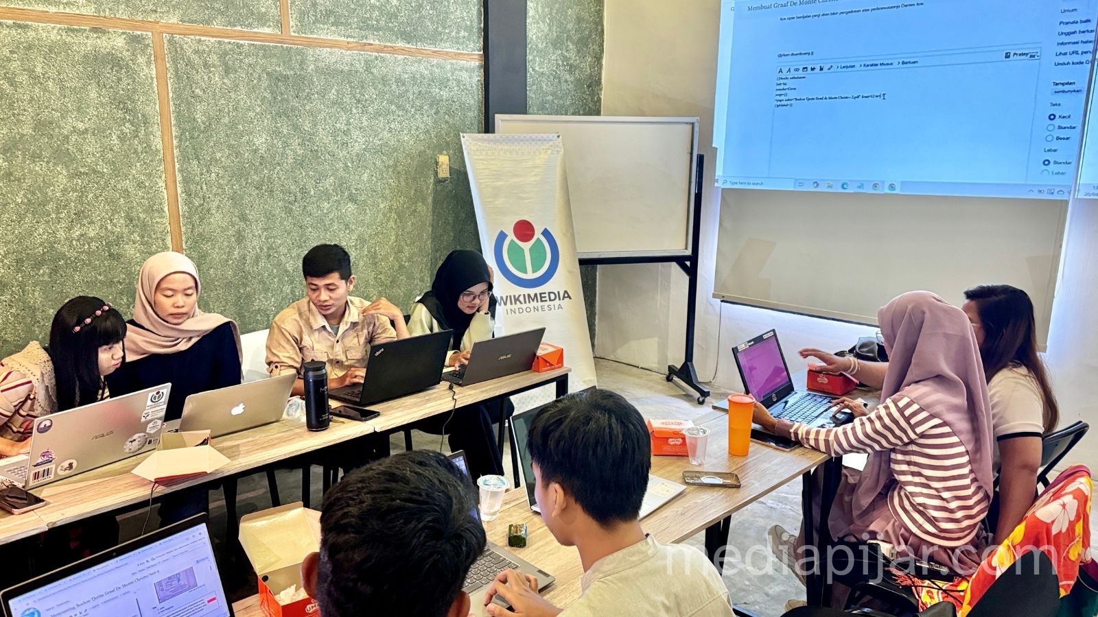 Wikimedia Medan Selenggarakan Pelatihan WikiTransklusi untuk Digitalisasi Naskah Budaya - www.mediapijar.com