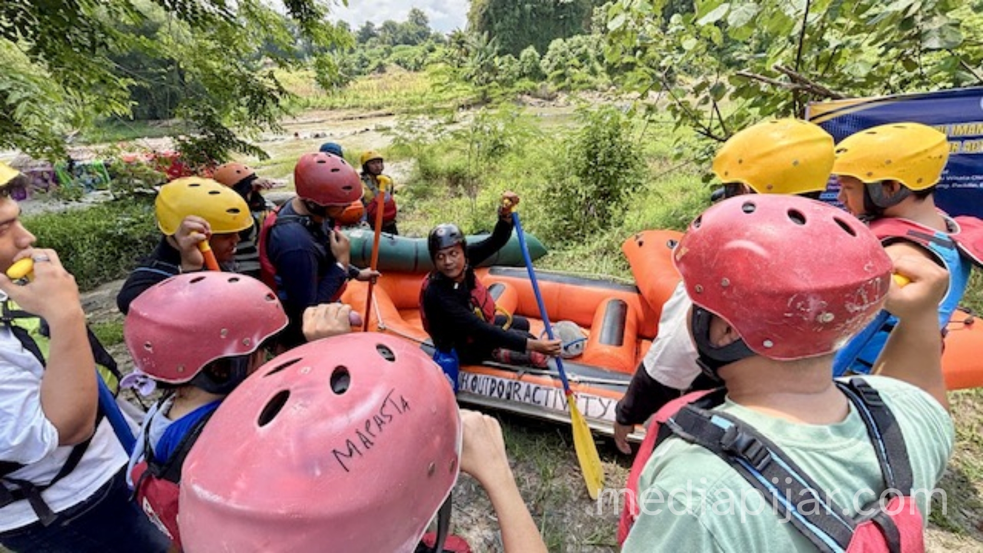 Bukan Sekadar Basah,: Arung Jeram Jadi Wahana Edukasi Komunikasi Pariwisata www.mediapijar.com