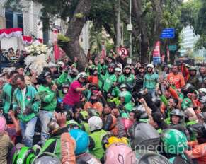 omunitas Ojol Geruduk DPRD Sumut, Desak Transparansi Kasus Affan Kurniawan