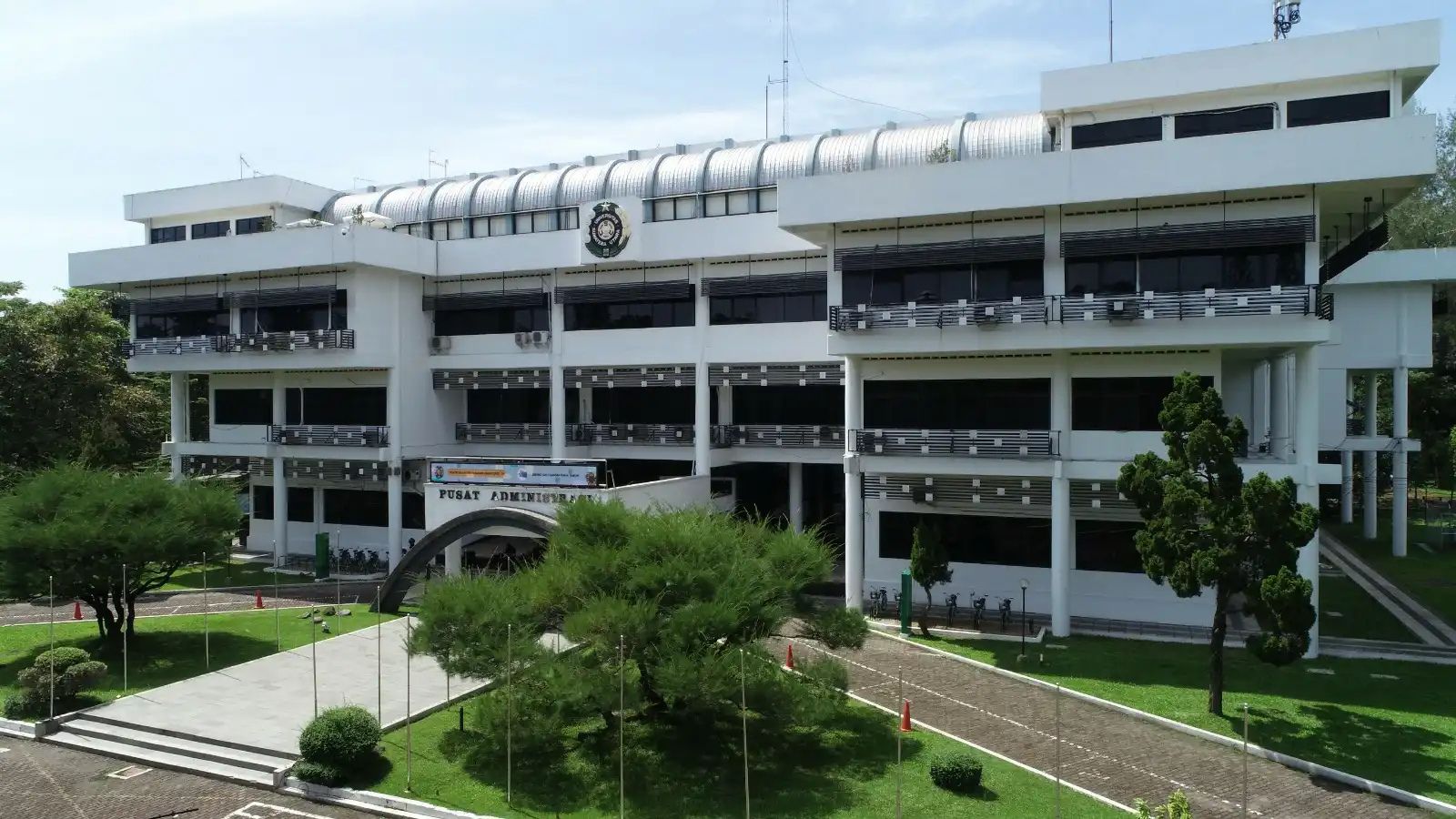 Pandangan Hukum yang Berlaku terhadap Pemanggilan Rektor USU oleh KPK - www.mediapijar.com