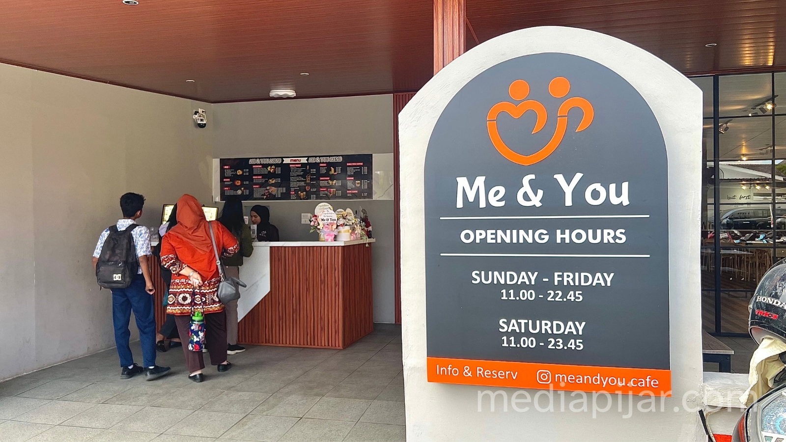 Nongkrong Hemat dan Nyaman di Me & You Cafe dengan Menu Mulai Rp6.000 - www.mediapijar.com
