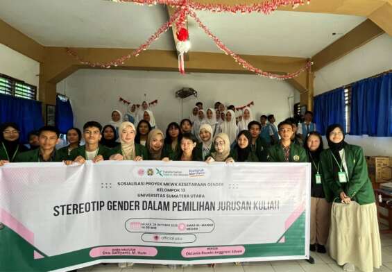 Pelaksanaan Sosialisasi di SMAS AL-MANAR Medan: Upaya Kelompok MKWK 13 Kesetaraan Gender Memutus Rantai Stereotip Gender - www.mediapijar.com
