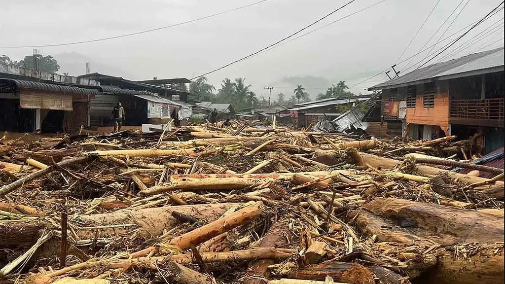 Tetap Aman dan Etis, Panduan Keamanan Liputan Bagi Jurnalis di Daerah Bencana - www.mediapijar.com