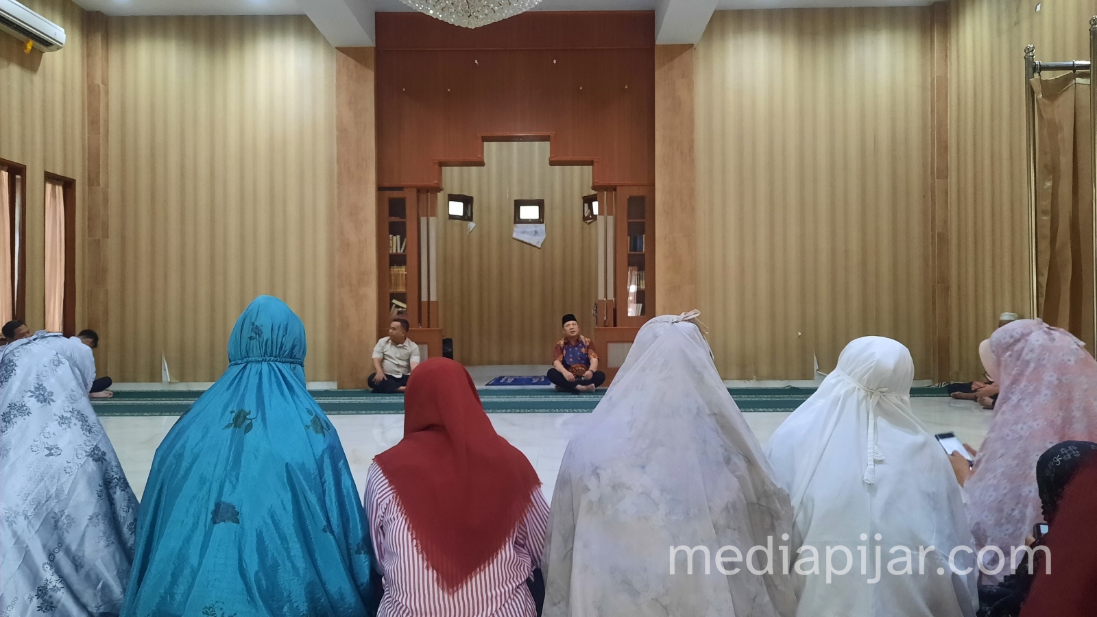 www.mediapijar.com - Kajian Zuhur Ramadan Ramai­kan Musala FISIP USU
