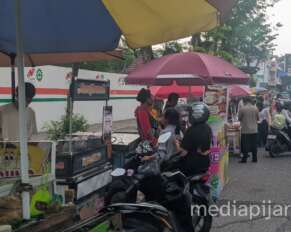 Lonjakan Pedagang UMKM Warnai Dinamika Ekonomi dan Ketertiban Kawasan USU Selama Ramadhan - www.mediapijar.com