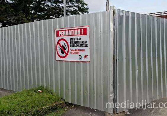 lapangan Pintu 4 USU sedang ditutup