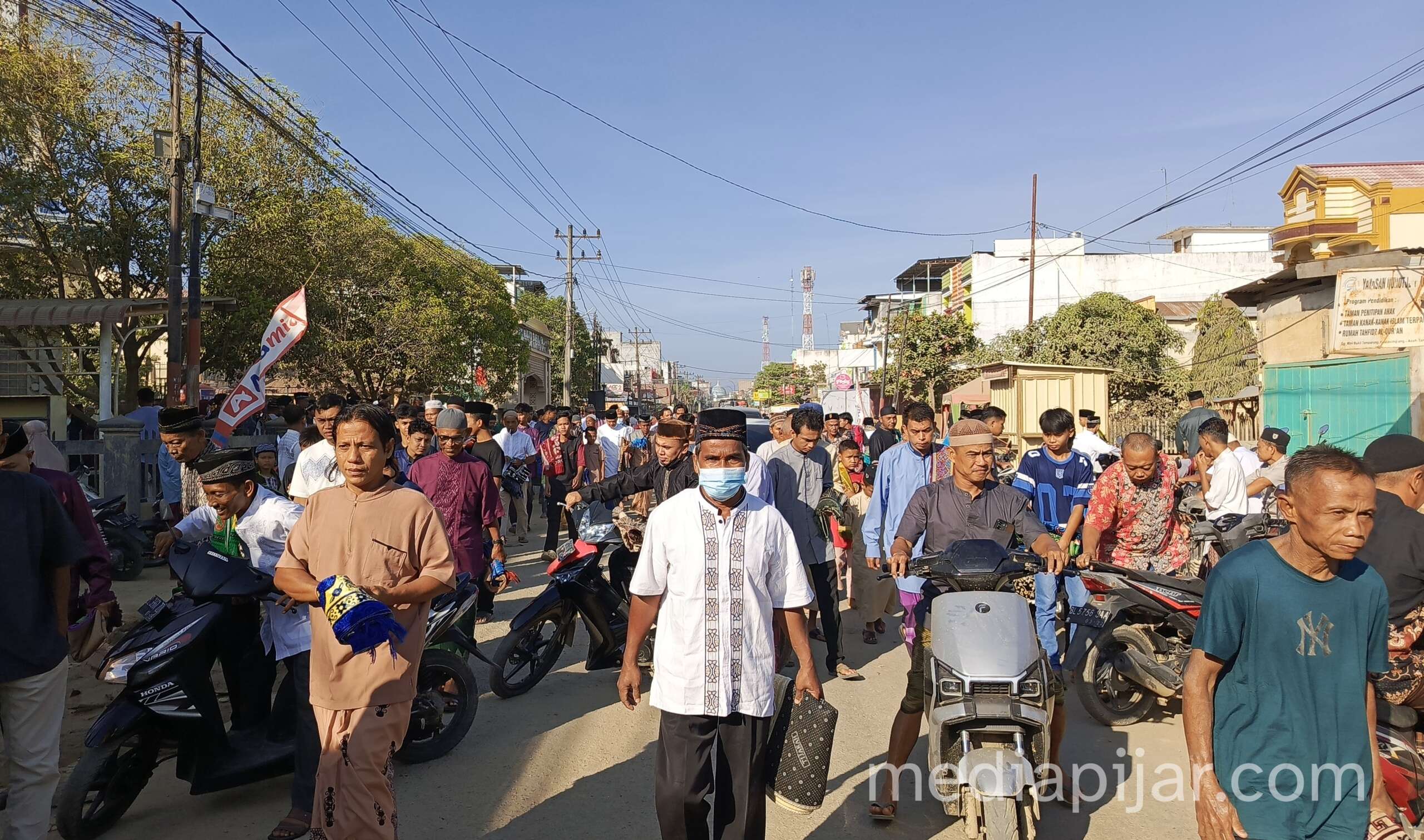 Lembaran Cerita di Hari Raya - www.mediapijar.com