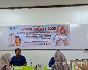 aksi donor darah oleh pmm usu