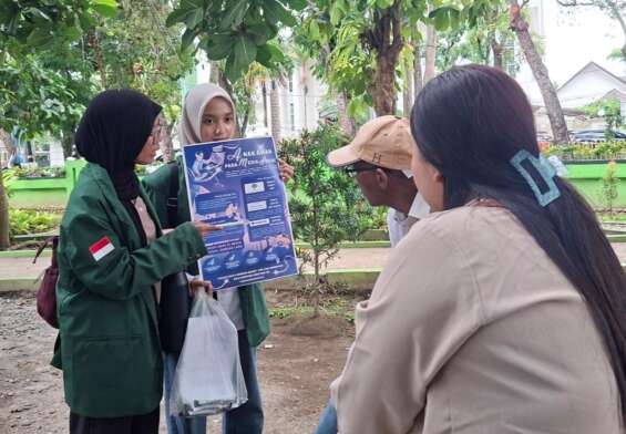 foto edukadi digital kepada orang tua