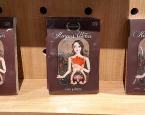 foto novel Korpus Uretus