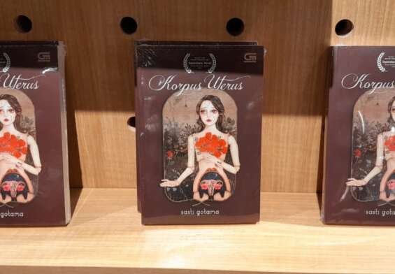 foto novel Korpus Uretus