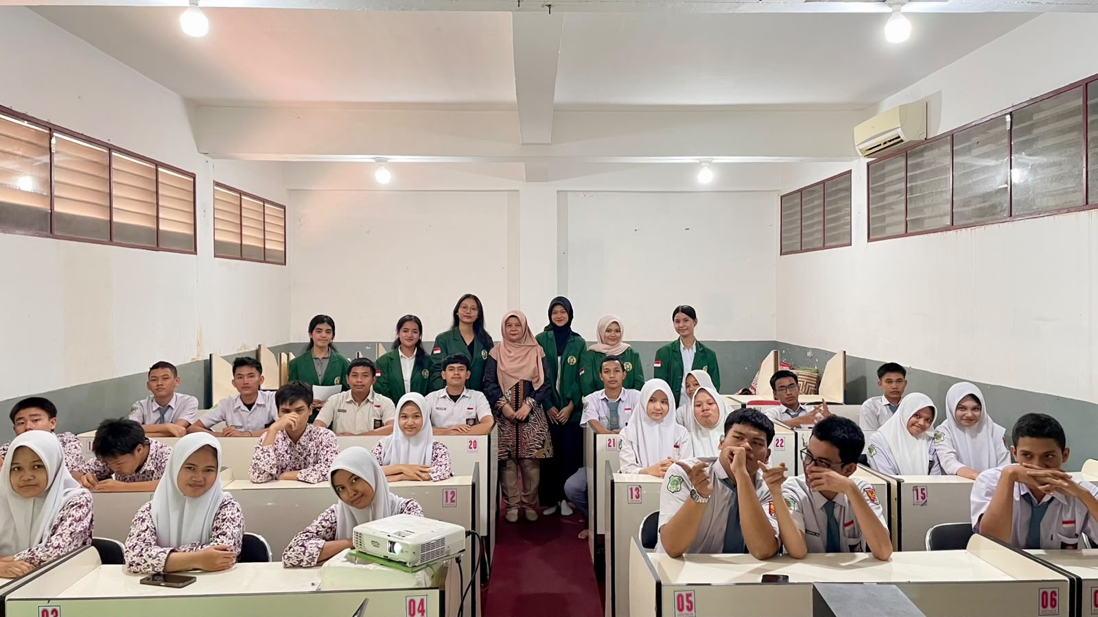 foto dokumentasi kegiatan saring sebelum sharing