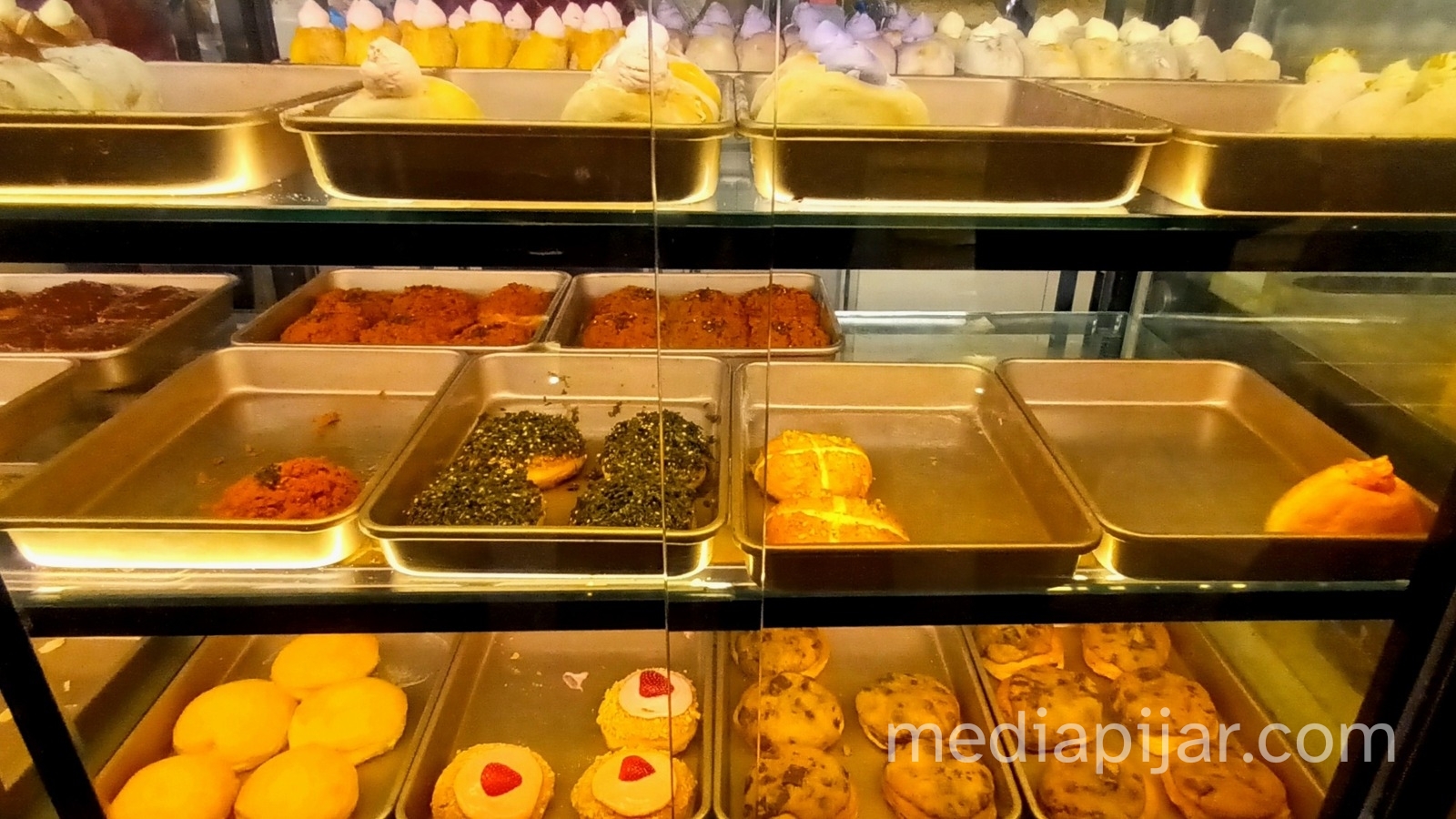 Menu Makanan Maru Bake House