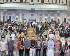 Foto Bersama dalam Acara TASPEN Goes To Campus