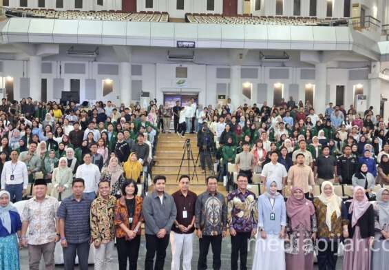 Foto Bersama dalam Acara TASPEN Goes To Campus