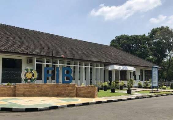 tampak depan FIB USU