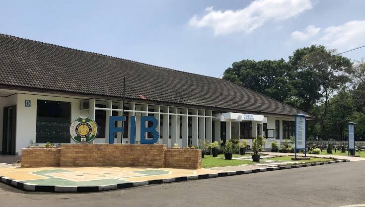 tampak depan FIB USU